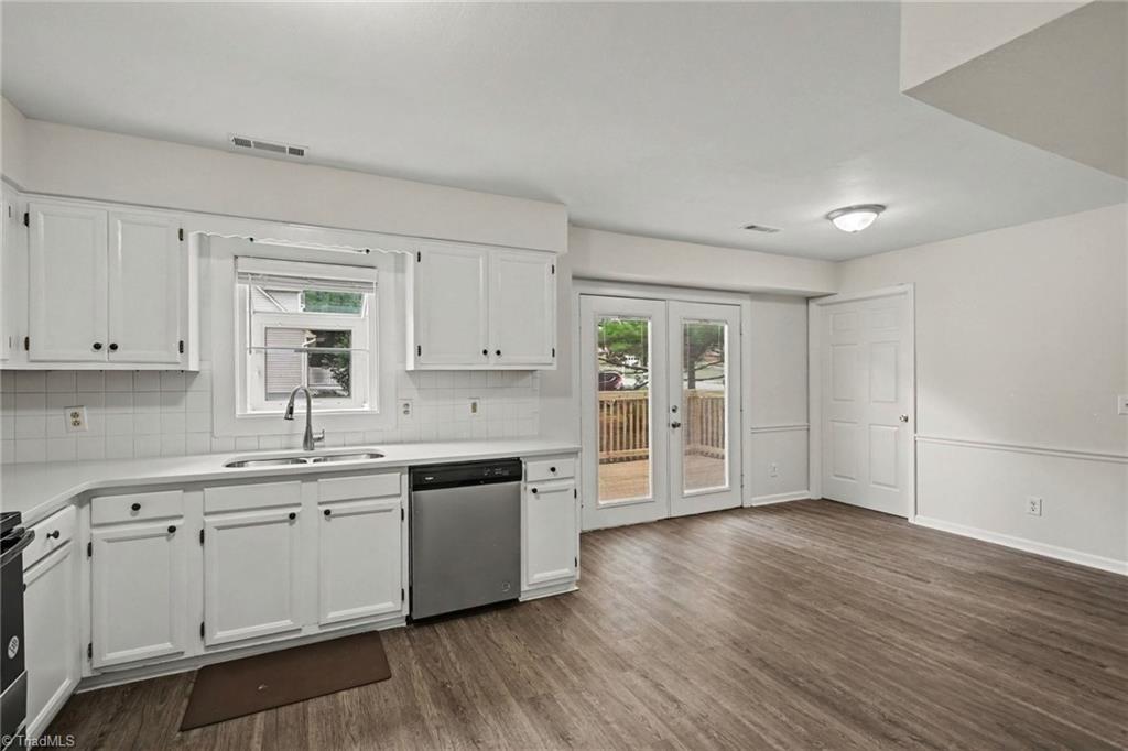 2500 Newington Court Property Photo 14