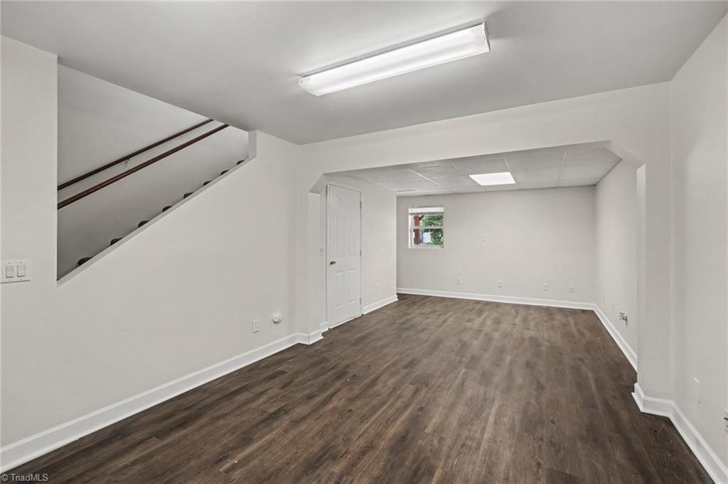 2500 Newington Court Property Photo 27