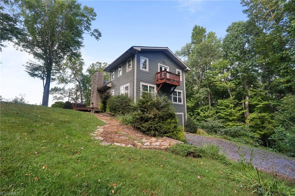 558 Perri Creek Way Property Photo 2