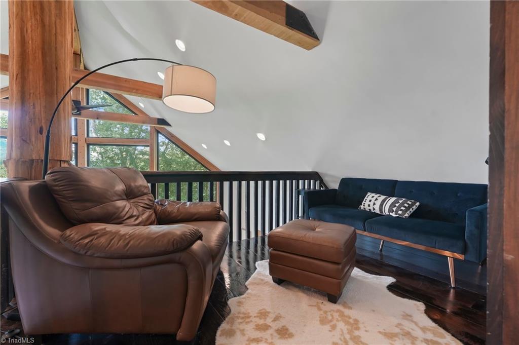 558 Perri Creek Way Property Photo 18