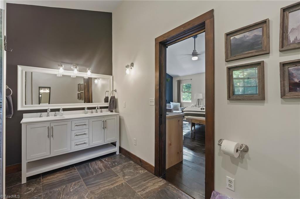 558 Perri Creek Way Property Photo 25