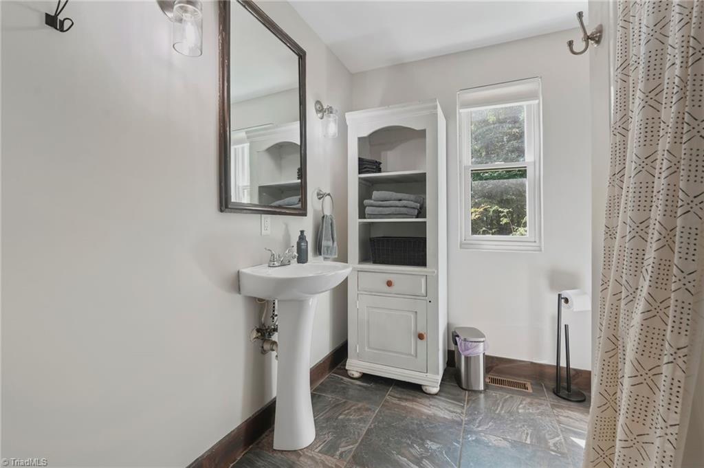 558 Perri Creek Way Property Photo 31