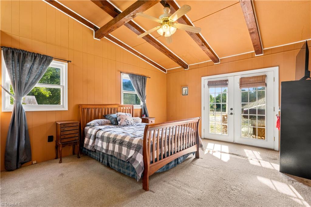 638 Pineville Road Property Photo 14