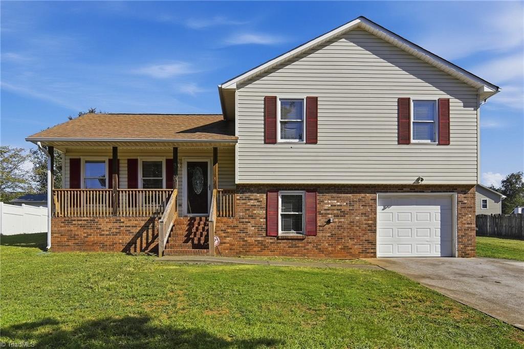 3709 Signet Drive Property Photo 1