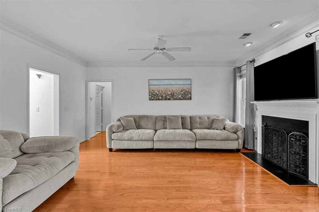 3651 Canopy Oak Court Property Photo 8