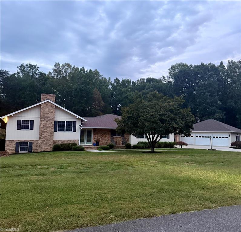 321 Pineview Drive Property Photo 1