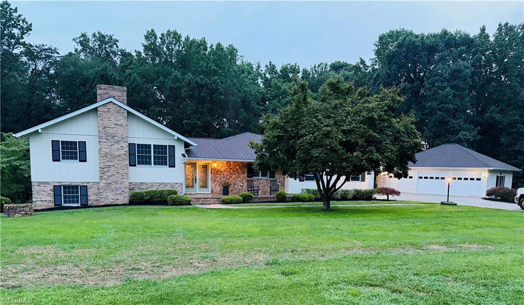 321 Pineview Drive Property Photo 1