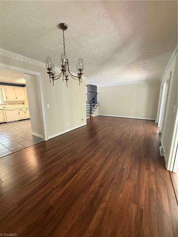 321 Pineview Drive Property Photo 4