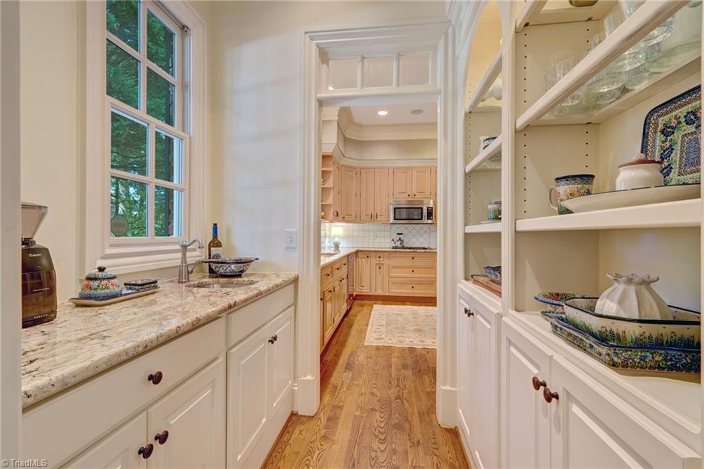 407 Cross Vine Lane Property Photo 6