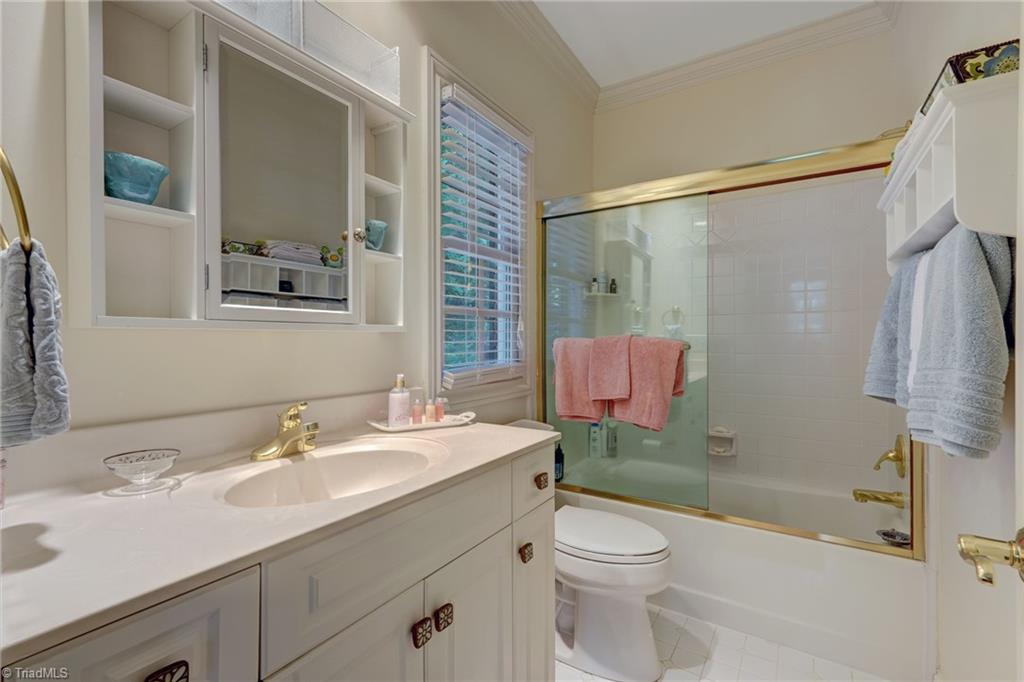 407 Cross Vine Lane Property Photo 28