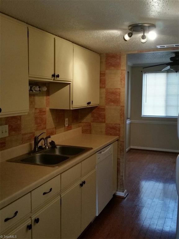 5514 Richland Street # B Property Photo 1