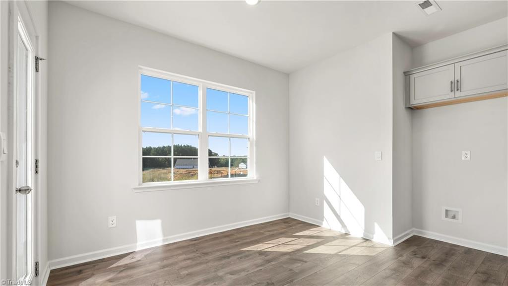 402 The Brus Street Property Photo 14