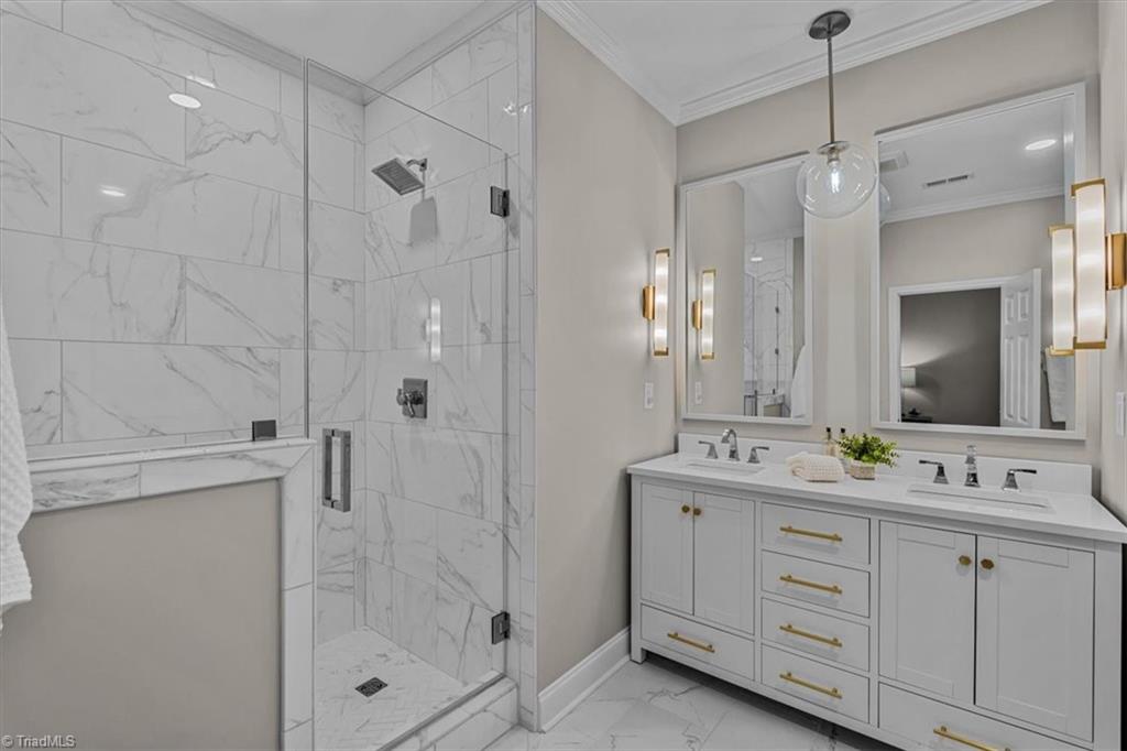 4709 Towne Ridge Drive Property Photo 14