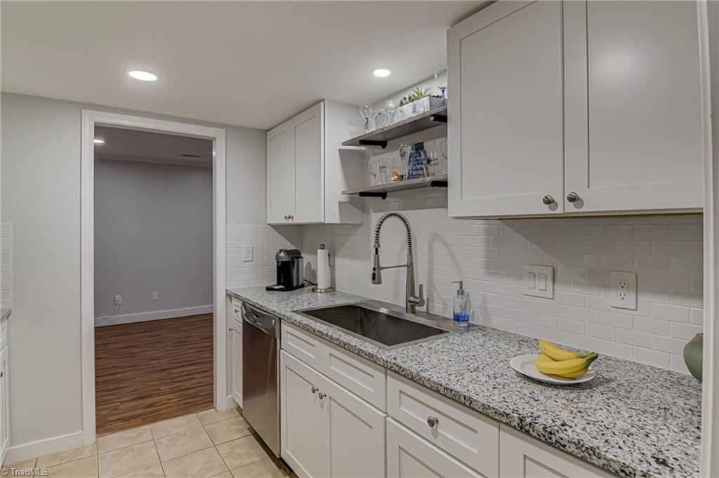 4010 Huntingreen Lane # D Property Photo 7