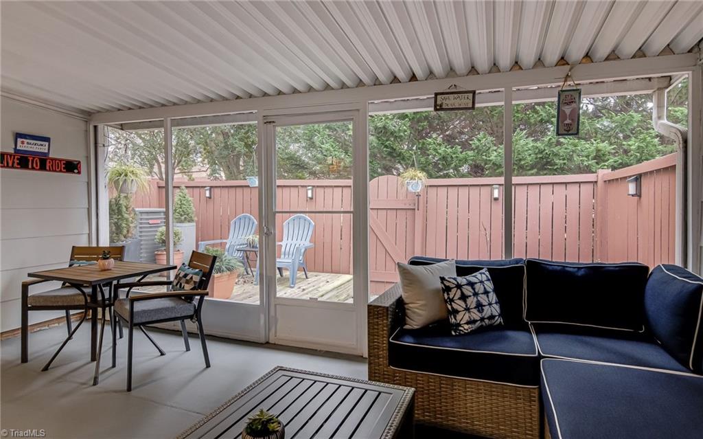 4010 Huntingreen Lane # D Property Photo 32