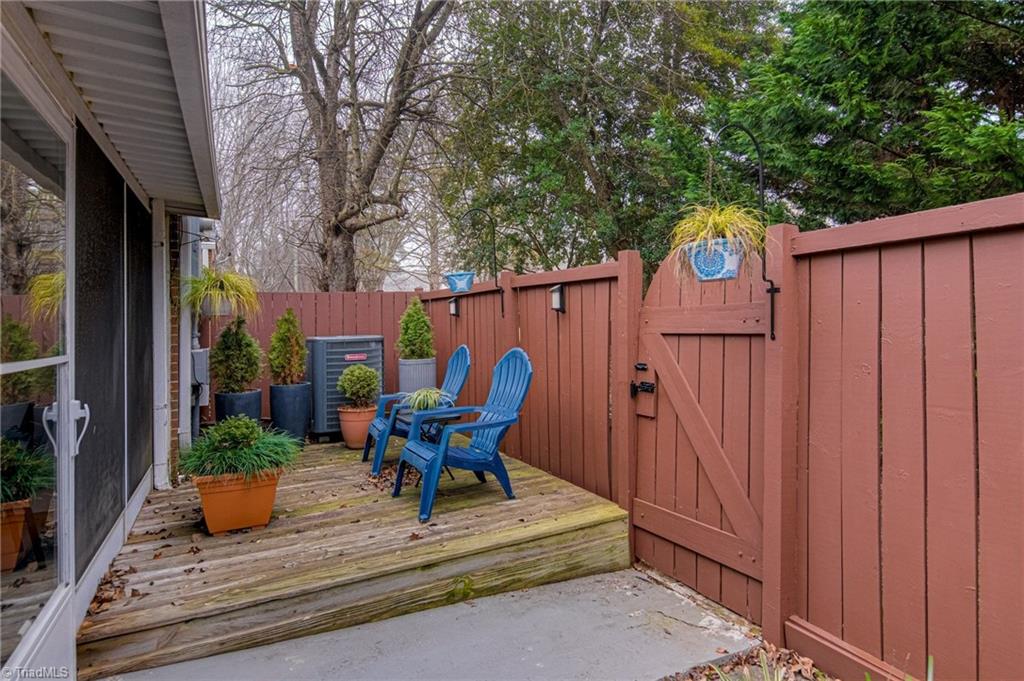4010 Huntingreen Lane # D Property Photo 33