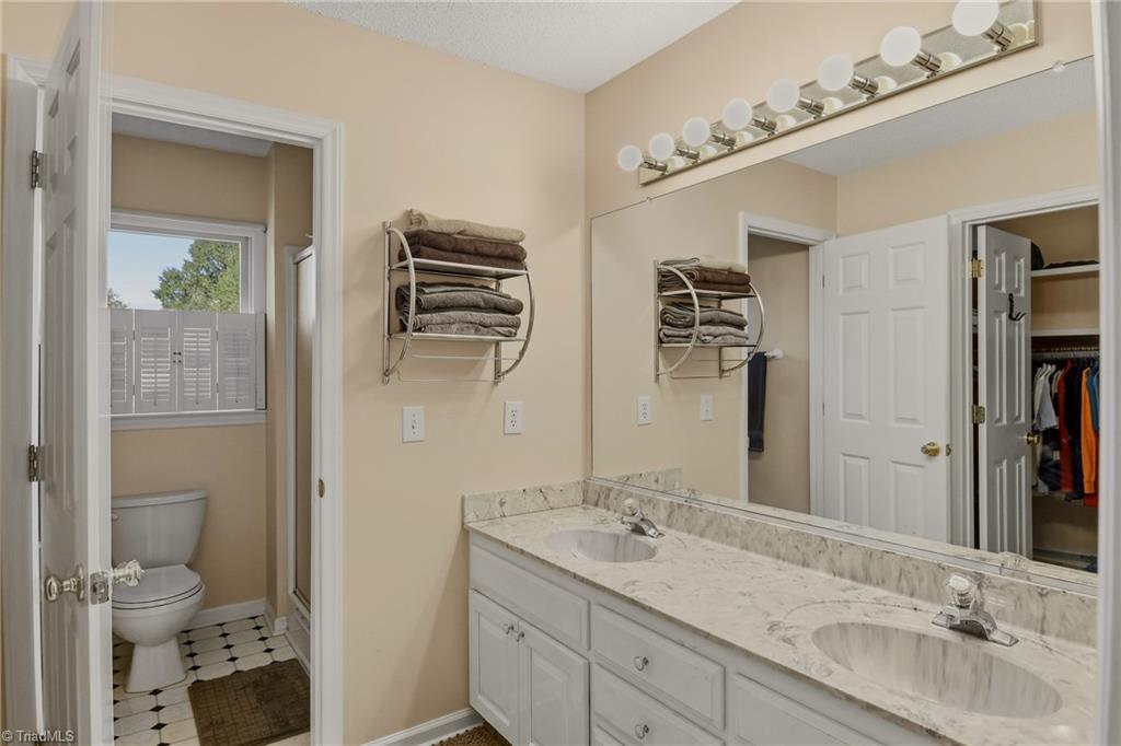 2301 Griffith Road Property Photo 16