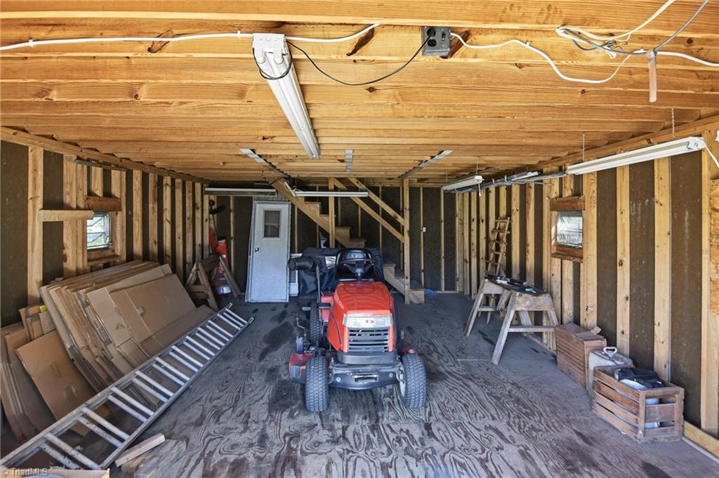 2301 Griffith Road Property Photo 35