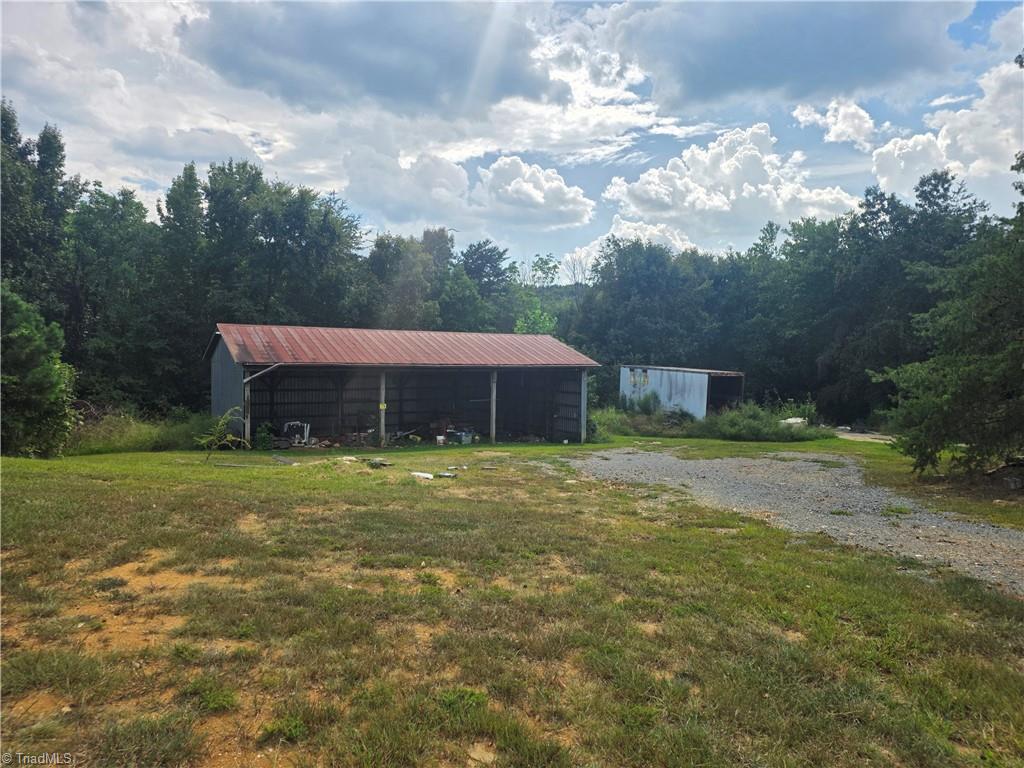 3006 Surratt Road Property Photo 2
