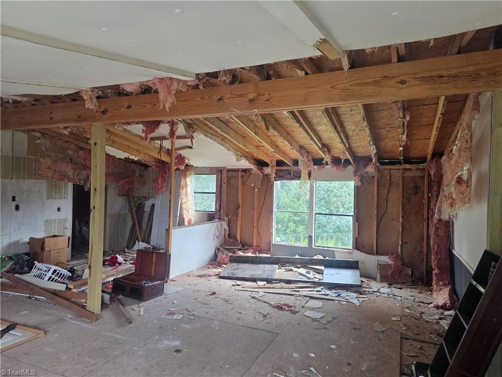 3006 Surratt Road Property Photo 4