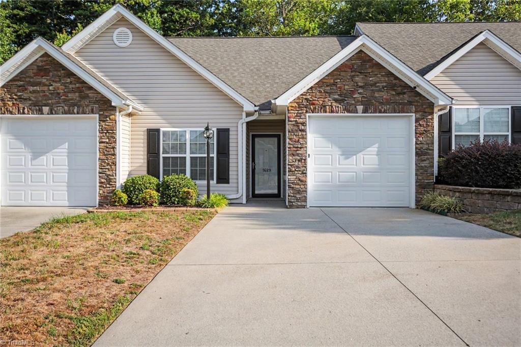 1689 Grand Springs Drive Property Photo 1