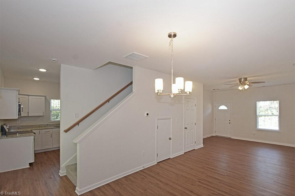 3439 Littlefield Way Property Photo 4