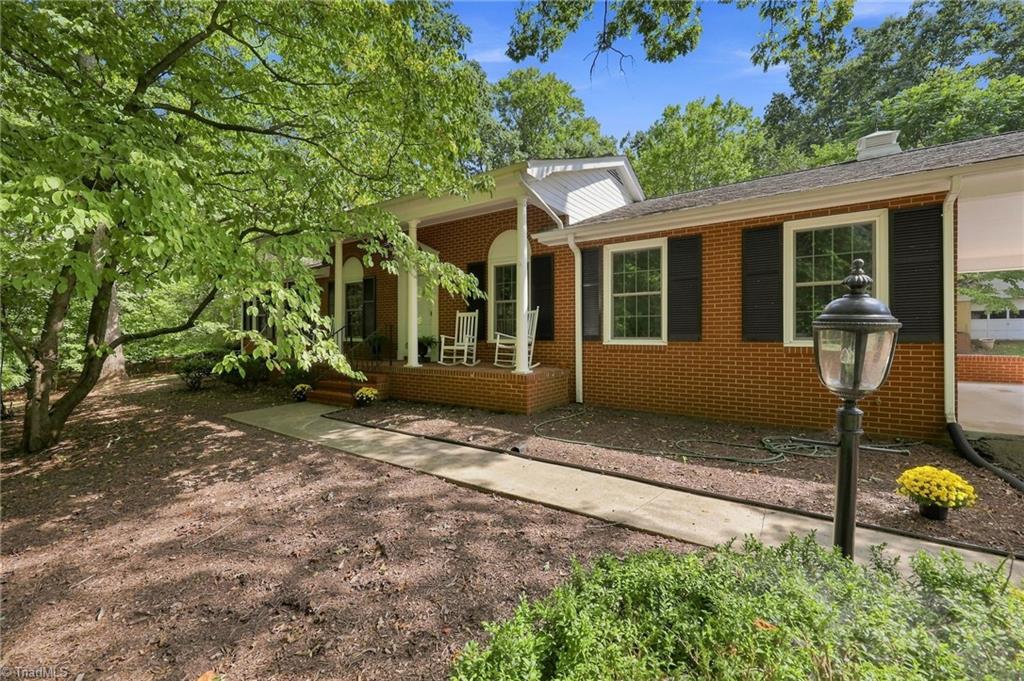 2036 E Pine Street Property Photo 1
