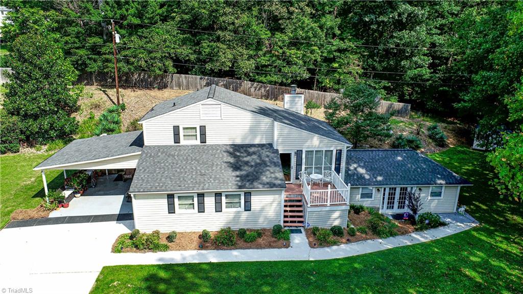 2311 Oakcliffe Drive Property Photo 1