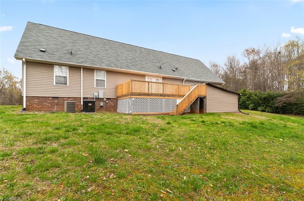 3806 Polonia Court Property Photo 4