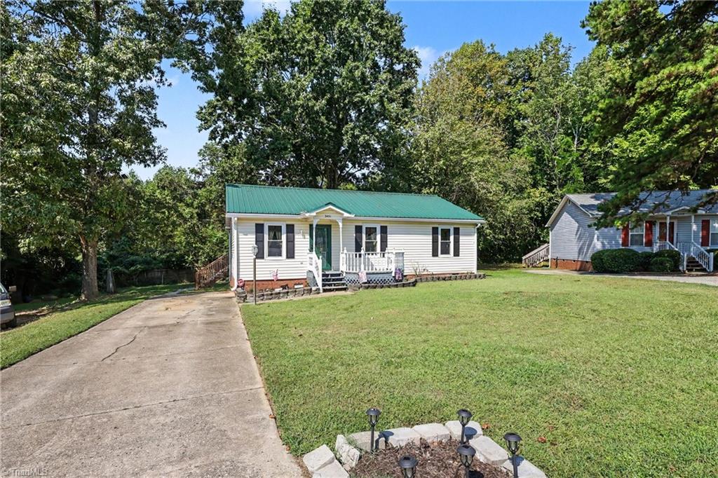 3401 Lovington Court Property Photo 6