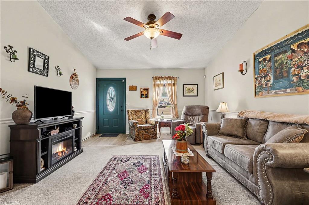 3401 Lovington Court Property Photo 10