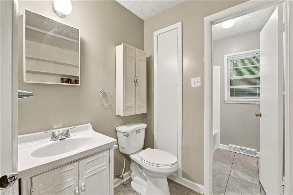 8304 Mccrory Road Property Photo 9