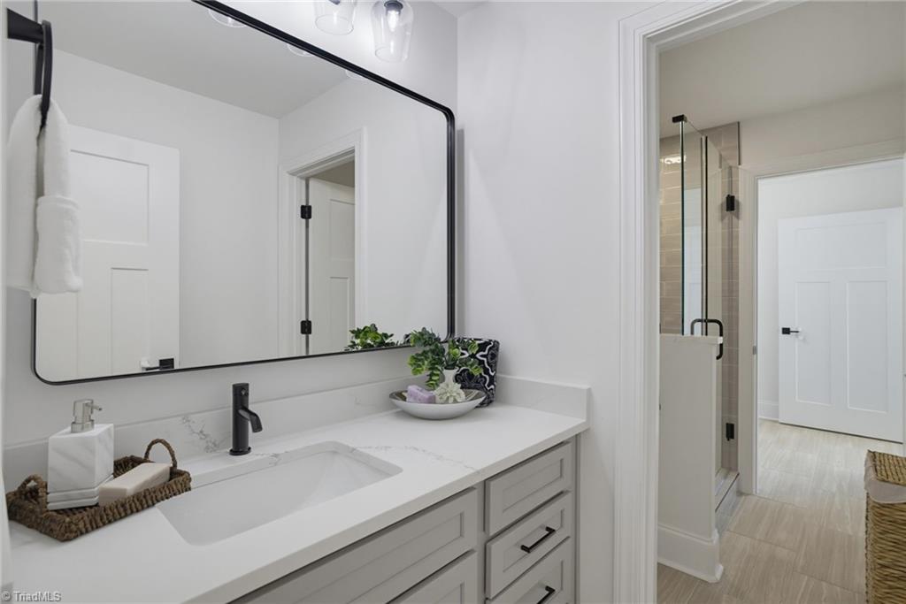 7533 Shadow Creek Drive Property Photo 30
