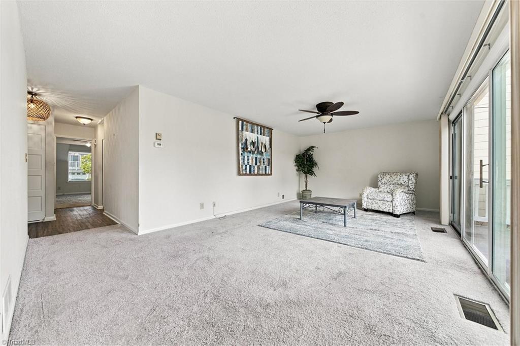128 Golfview Drive Property Photo 6