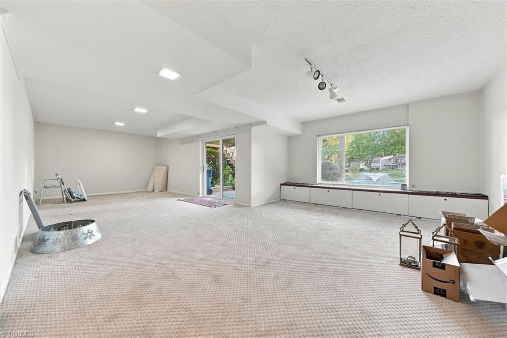 128 Golfview Drive Property Photo 23
