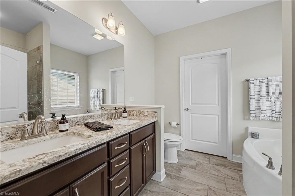 5159 Sedge Hollow Drive Property Photo 18