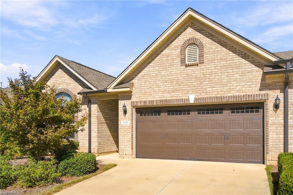 1597 Oakbluffs Drive Property Photo 1