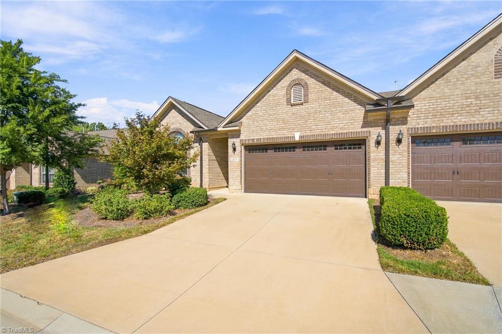 1597 Oakbluffs Drive Property Photo 1