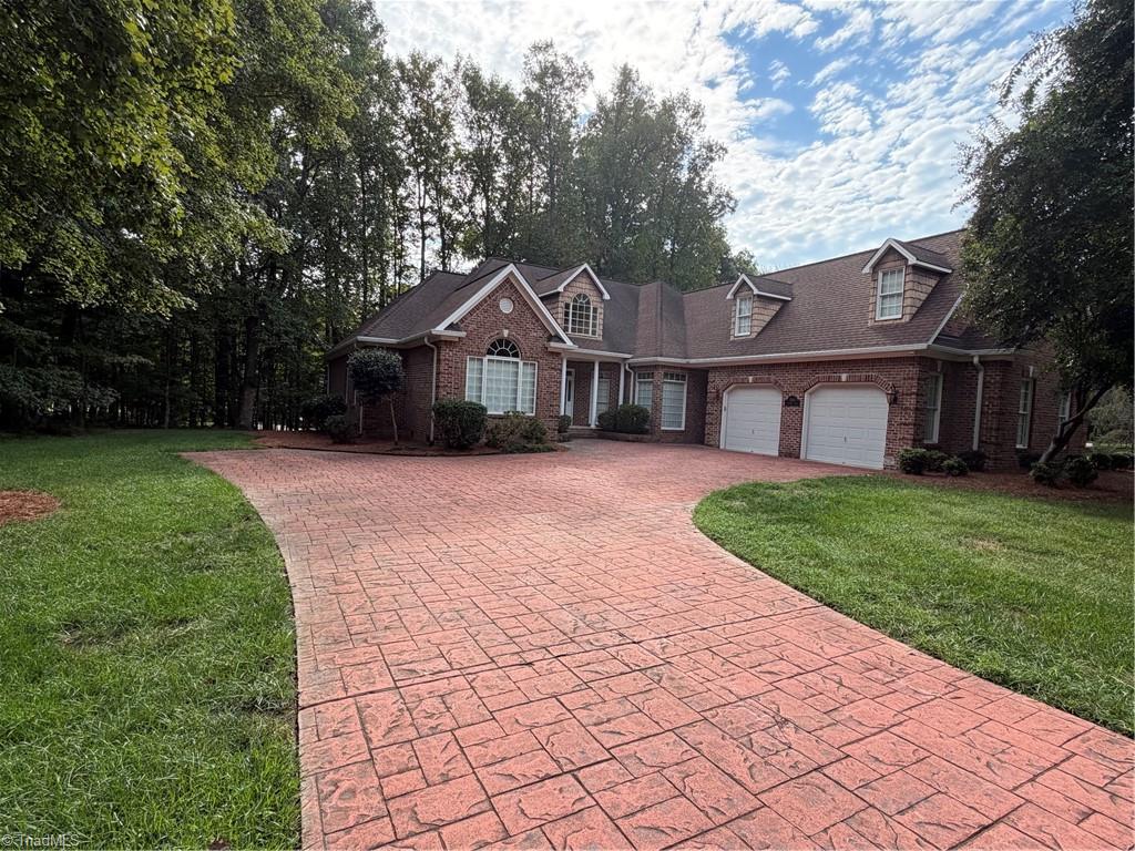 3940 Newport Court Property Photo 1