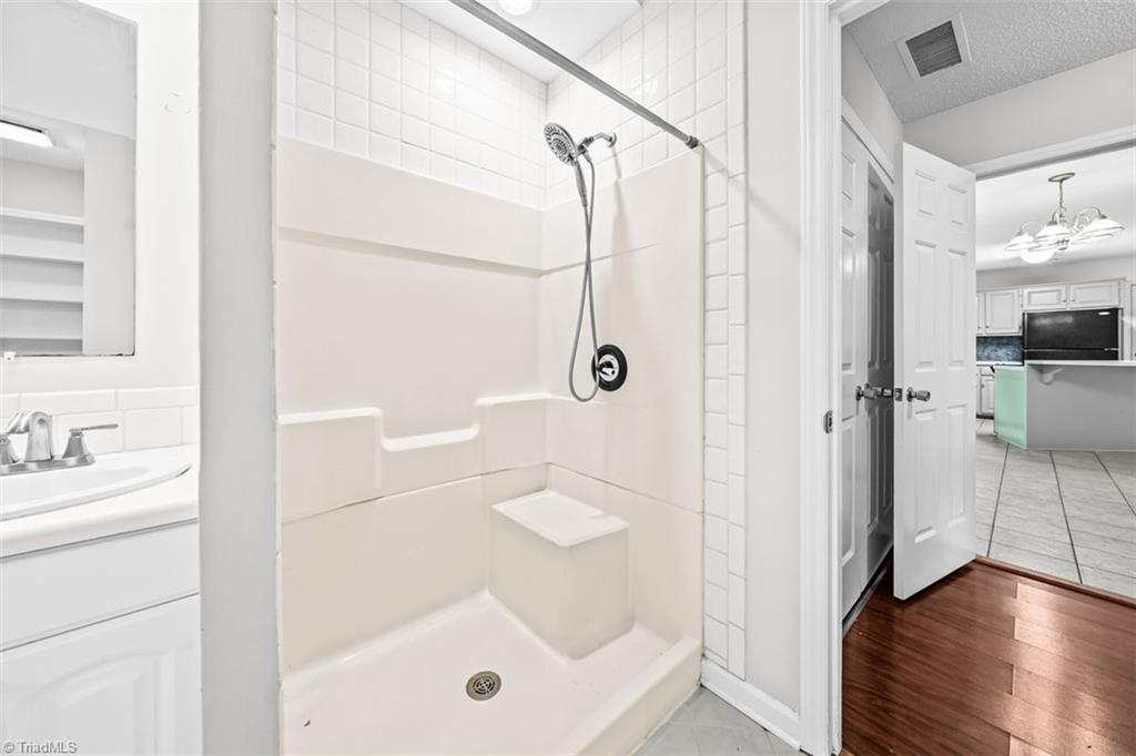 203 Weaver Street Property Photo 16