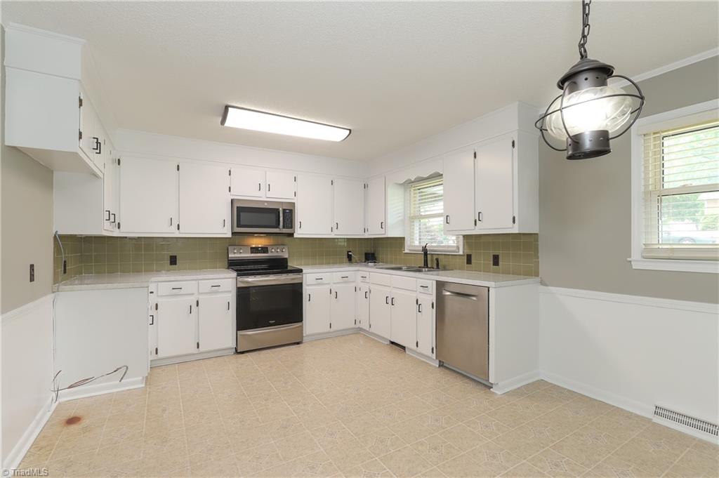 429 Mendenhall Drive Property Photo 14