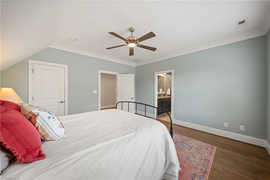 2435 Wellsburg Court Property Photo 28