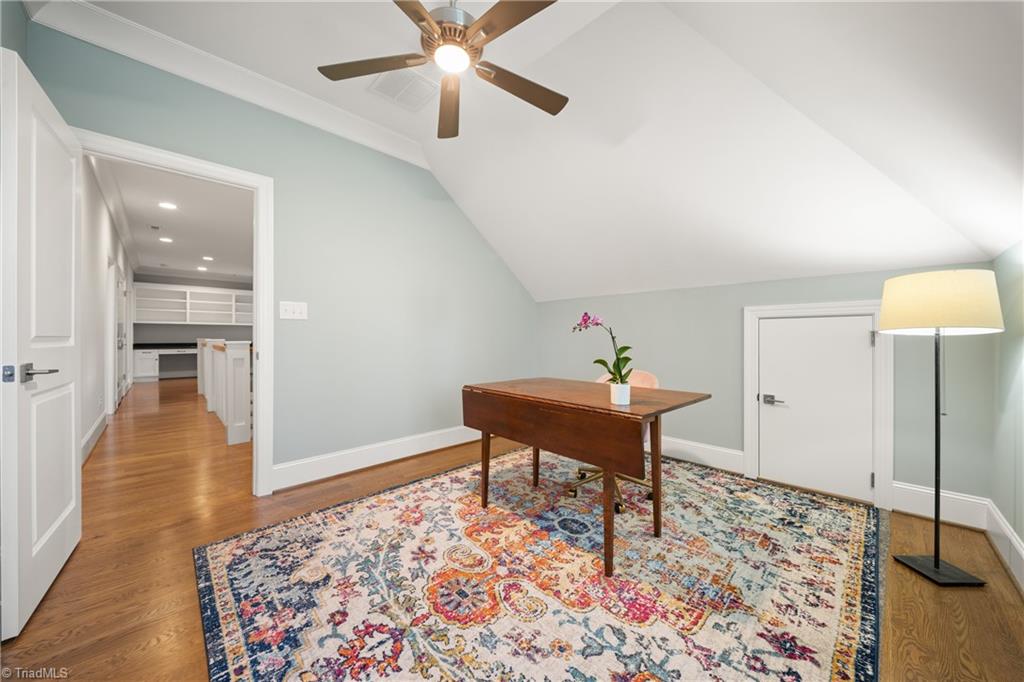 2435 Wellsburg Court Property Photo 34