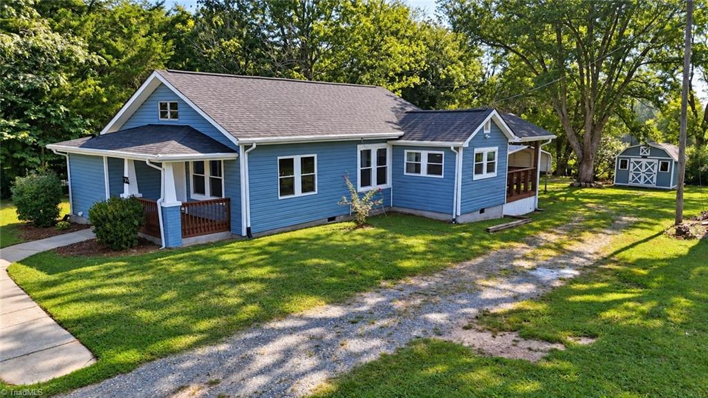 3725 New Walkertown Road Property Photo 3