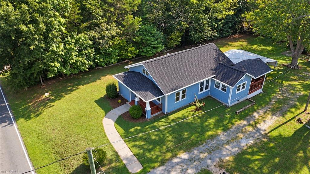 3725 New Walkertown Road Property Photo 6
