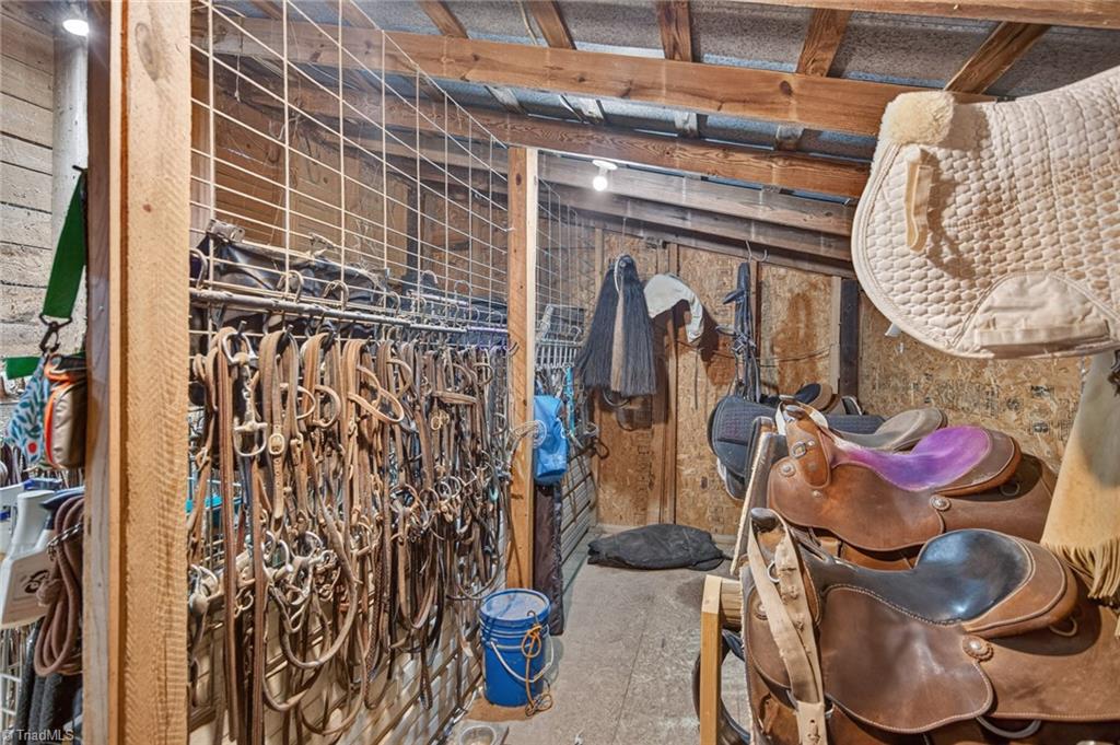 5734 Ogburn Stables Road Property Photo 13