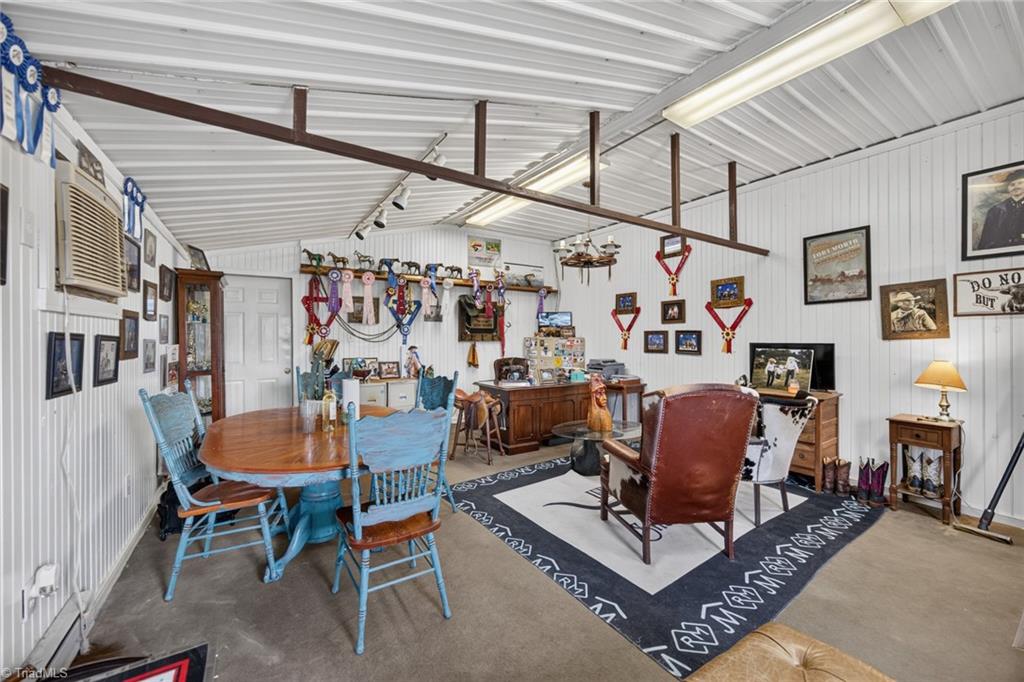 5734 Ogburn Stables Road Property Photo 17
