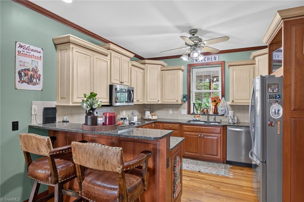 5734 Ogburn Stables Road Property Photo 24