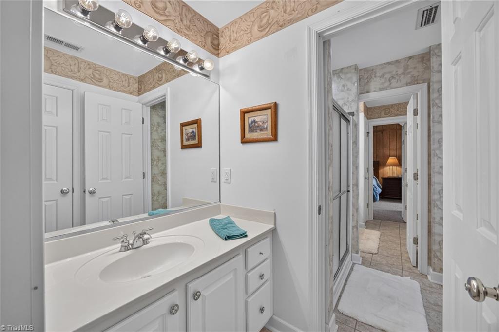 5734 Ogburn Stables Road Property Photo 38
