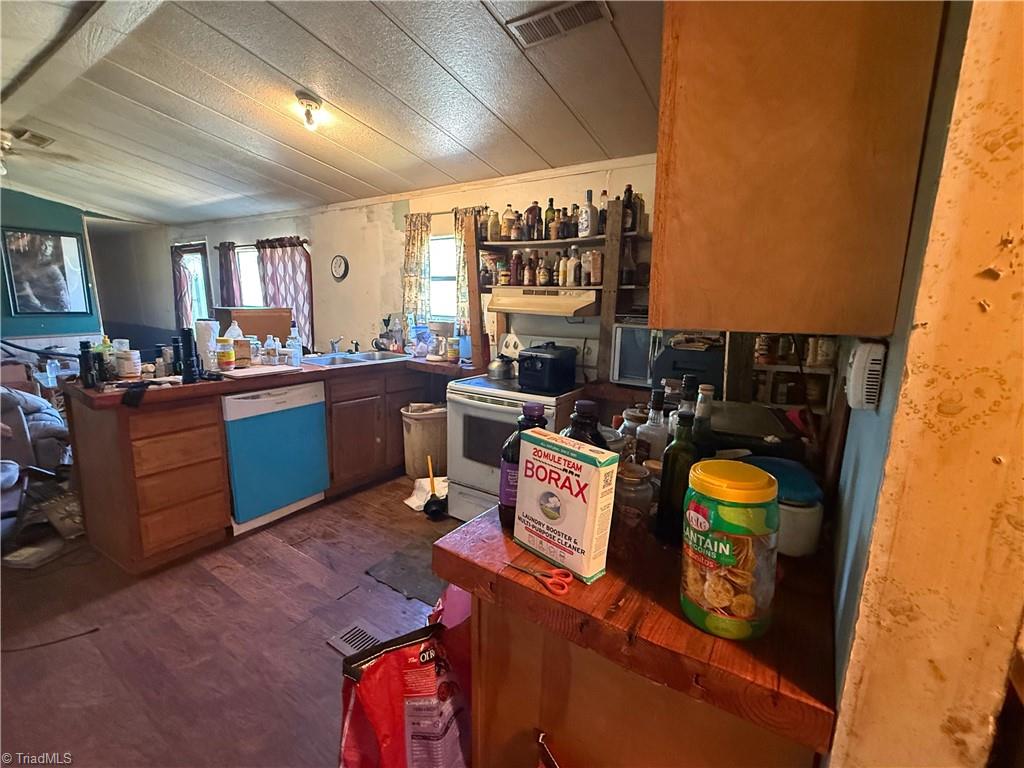 333 Speedy Lane Property Photo 10